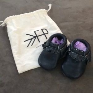 Freshly picked navy leather moccasins